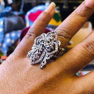 SILVER VICTORIAN STYLE CROSS RING